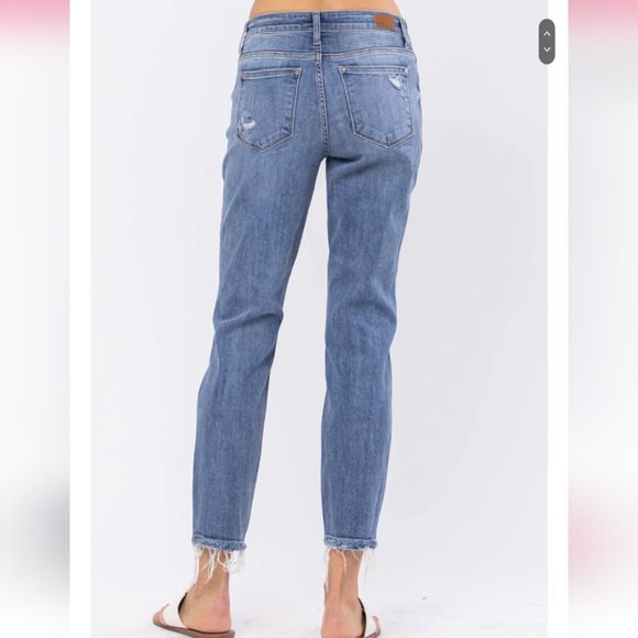 Judy Blue Mid Rise Boyfriend Distressed Jeans 82217 - Picture 7 of 8